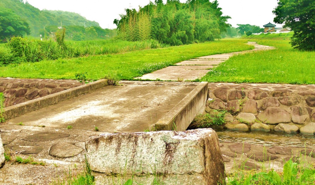 土器川の河川敷